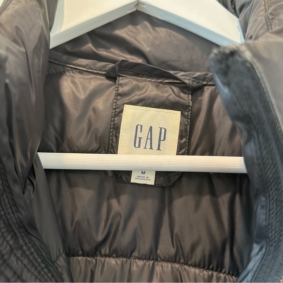 GAP Black Puffer Coat Womens Size Medium Winter Full Zip Ski Jacket Warm Layers - Picture 2 of 7